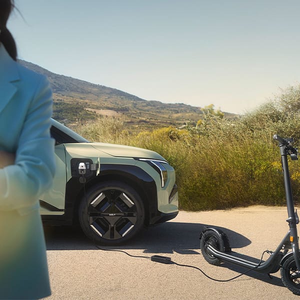 Mache Deinen Kia EV3 zur Ladestation für zum Beispiel E-Roller und mehr