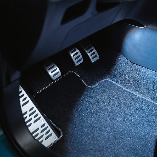 Fussraum des Suzuki Vitara
