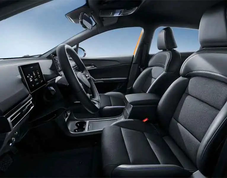 MG Motor, MG4 Innenraum Vordersitze