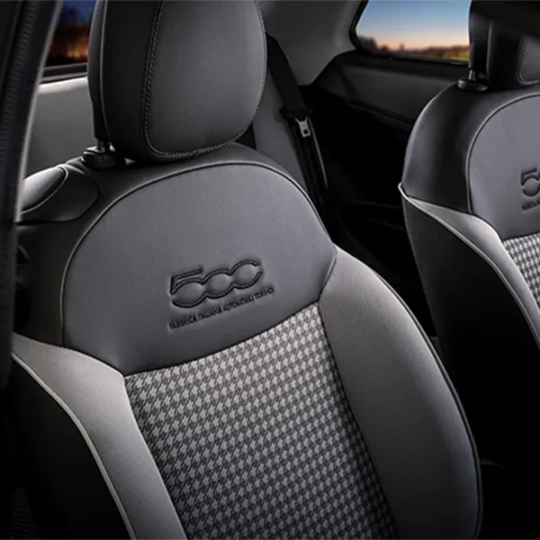 Fiat 500 Hybrid Torino Sitze mit Muster zeigt Ihnen Preckel Automobile